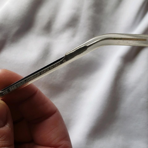 Authentic D&G sunglasses - Picture 5 of 7